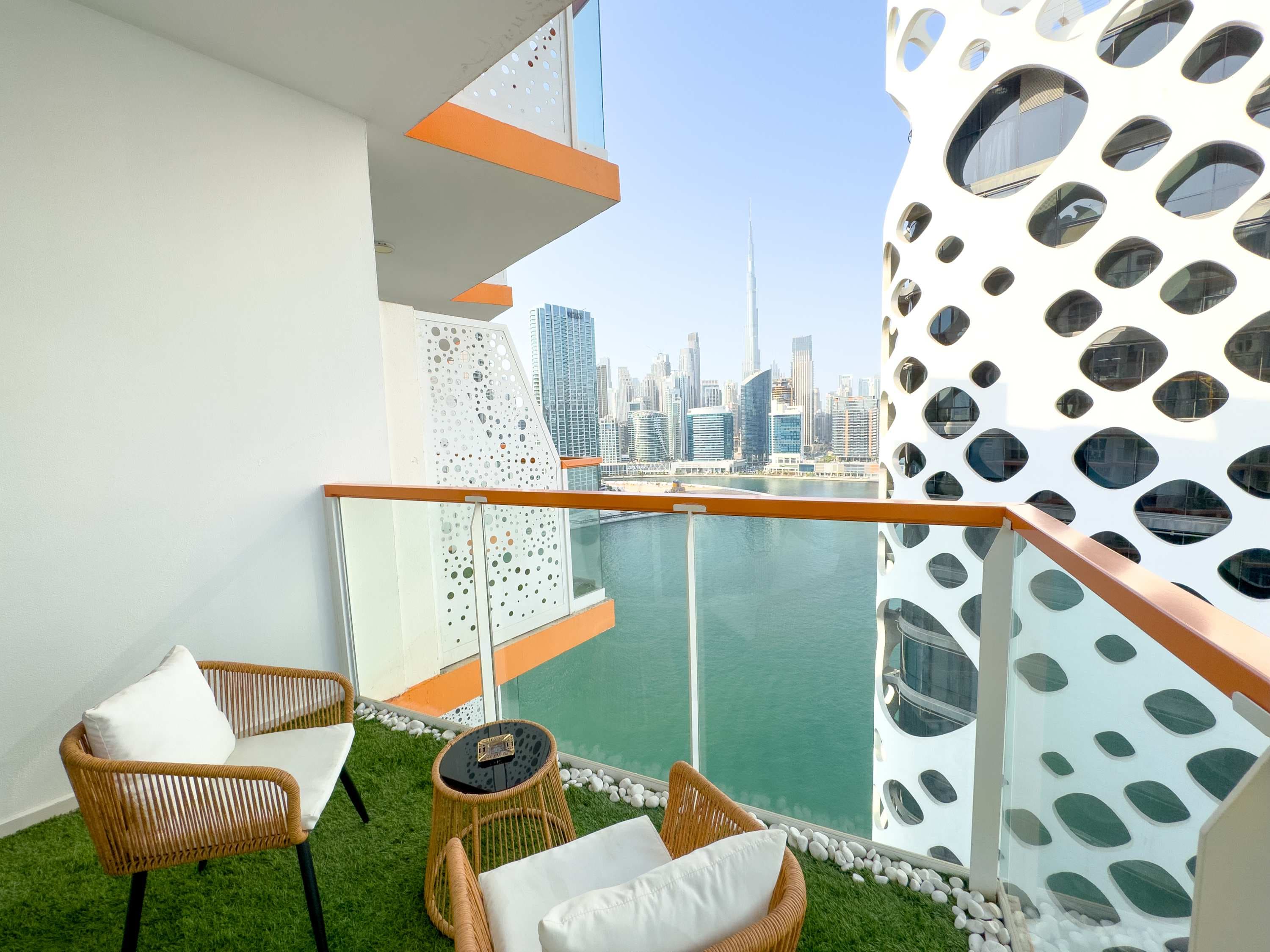 Rentico | 1BR Burj Khalifa & Canal View Balcony โ photo 6