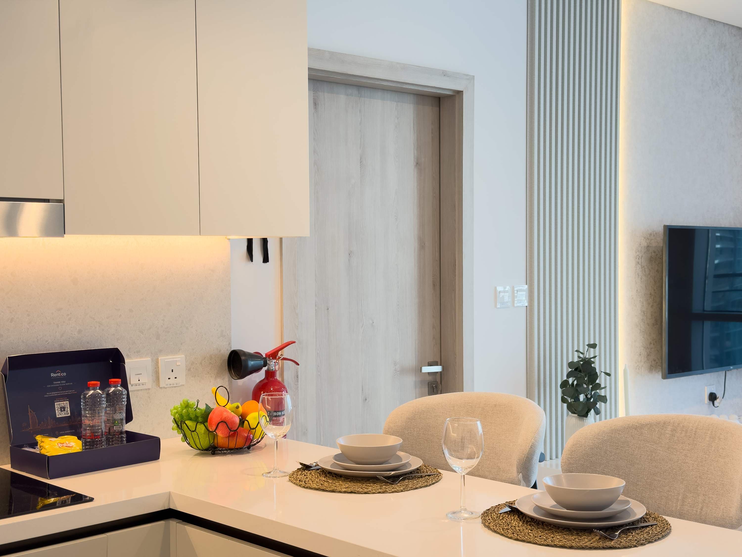 Rentico | 1BR Marina Waterfront | Pool & Cinema โ photo 10
