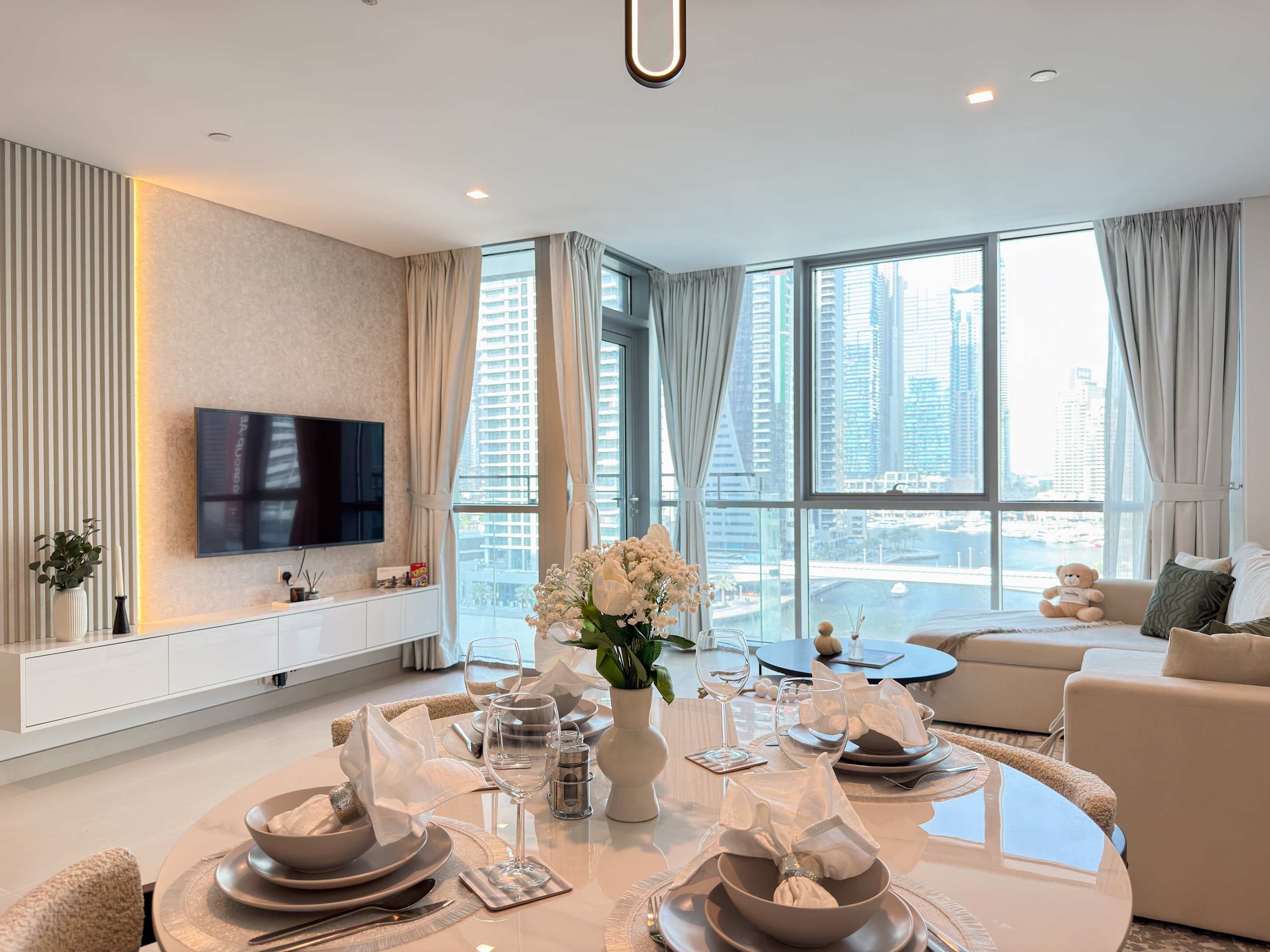 Rentico | 1BR Marina Waterfront | Pool & Cinema