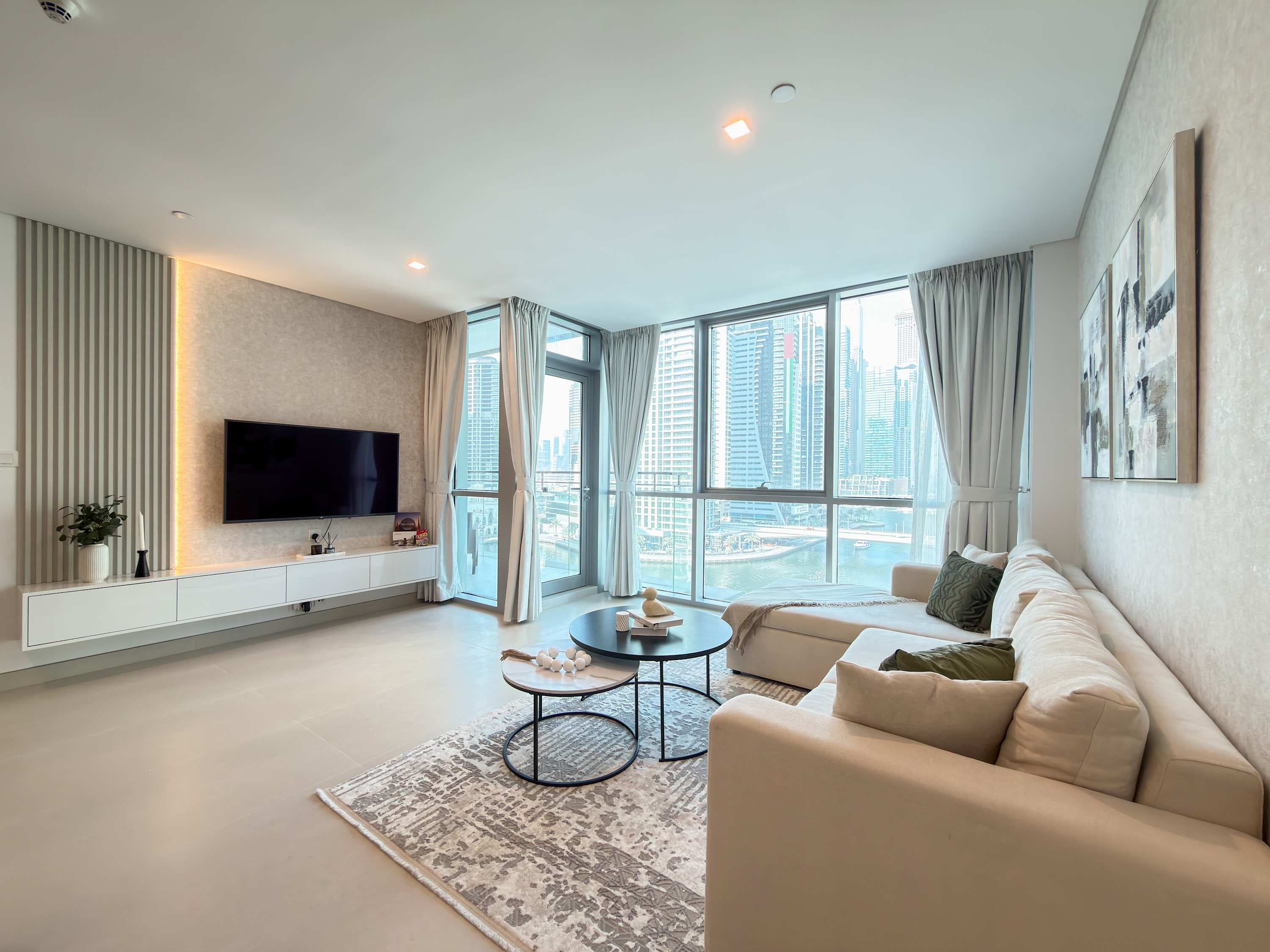 Rentico | 1BR Marina Waterfront | Pool & Cinema โ photo 6